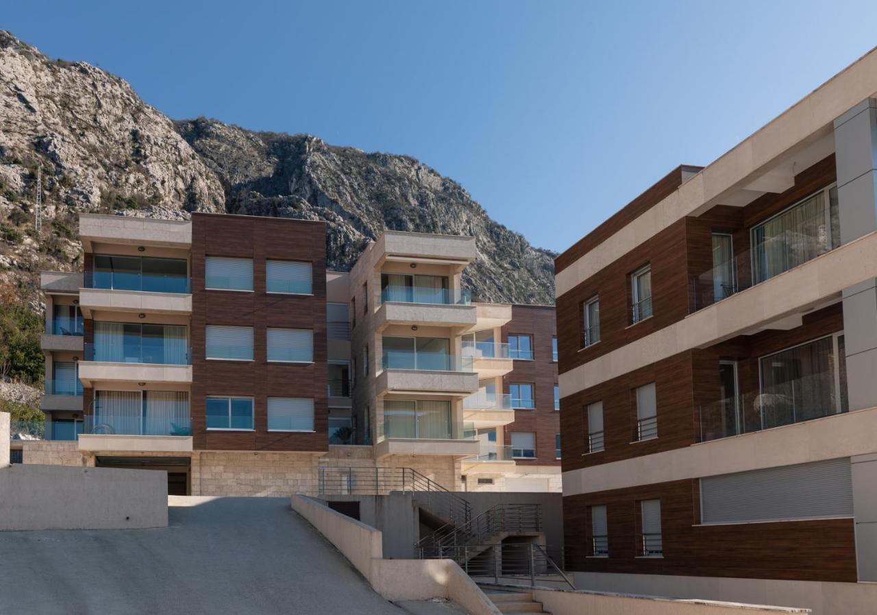 Bonintro Lux Apartment Kotor Exterior photo